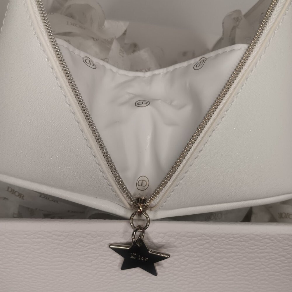 CHRISTIAN DIOR WHITE & GOLD COSMETIC BEAUTY BAG - Picture 3 of 12